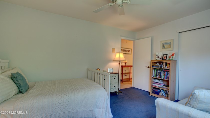 Welcome to this inviting 3-4 bedroom, 2.5-bath colonial tucked - photo 28