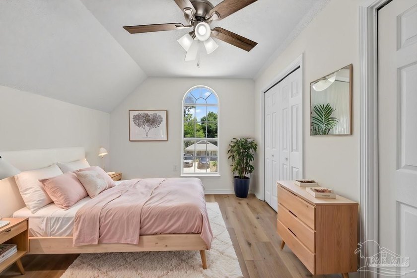 UPDATED 3 bedroom/2 bath home with nearly 1,350 square feet, and - photo 30