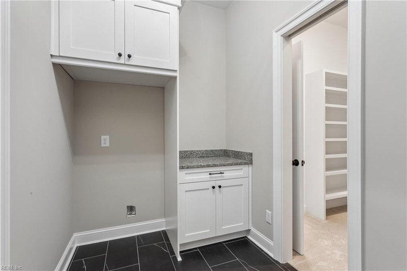 KINGSMILL WATERFRONT - Stunning new construction on a large - photo 30