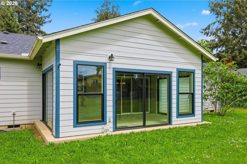 Thoughtfully designed for comfort, accessibility, &amp; effortless - photo 30