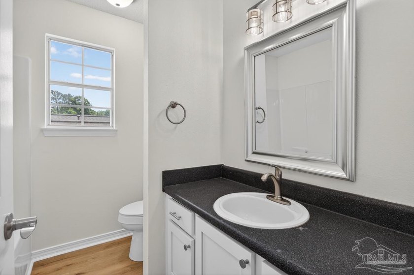 UPDATED 3 bedroom/2 bath home with nearly 1,350 square feet, and - photo 34
