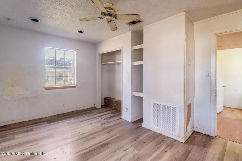 This 1930s Biloxi home has the kind of character you just don't - photo 11