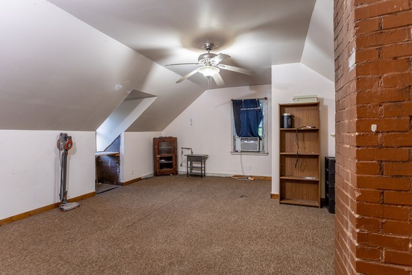 Welcome to 129 Buffalo Rd - a place full of potential and - photo 15