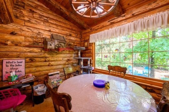 Welcome to your dream home-a stunning log cabin blending classic - photo 13