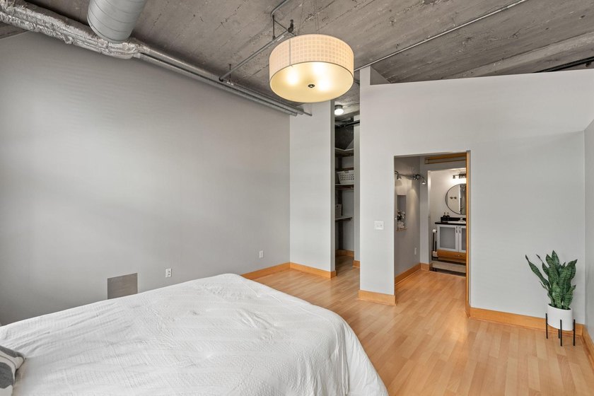Move-in ready 918 Loft with two parking spaces: one garage, one - photo 11