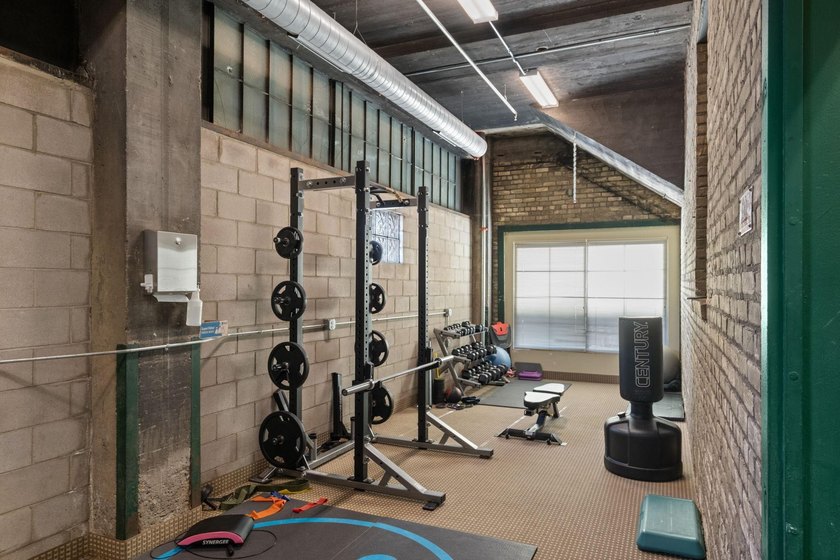 Move-in ready 918 Loft with two parking spaces: one garage, one - photo 21