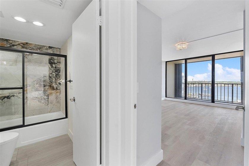 136 Lakeshore Dr T10 - photo 23