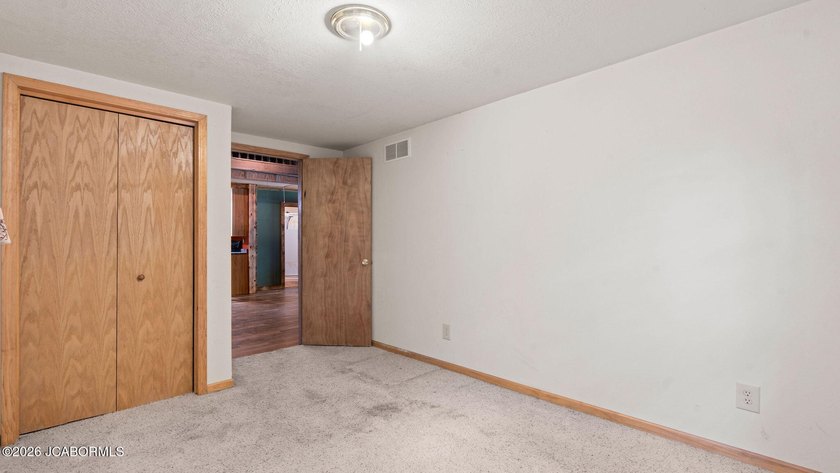 If you're looking for peace, privacy, and room to roam, this - photo 44