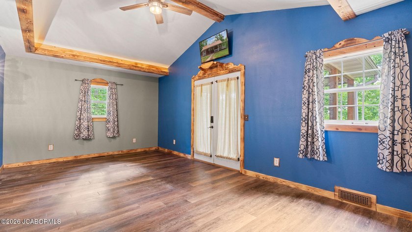 If you're looking for peace, privacy, and room to roam, this - photo 45