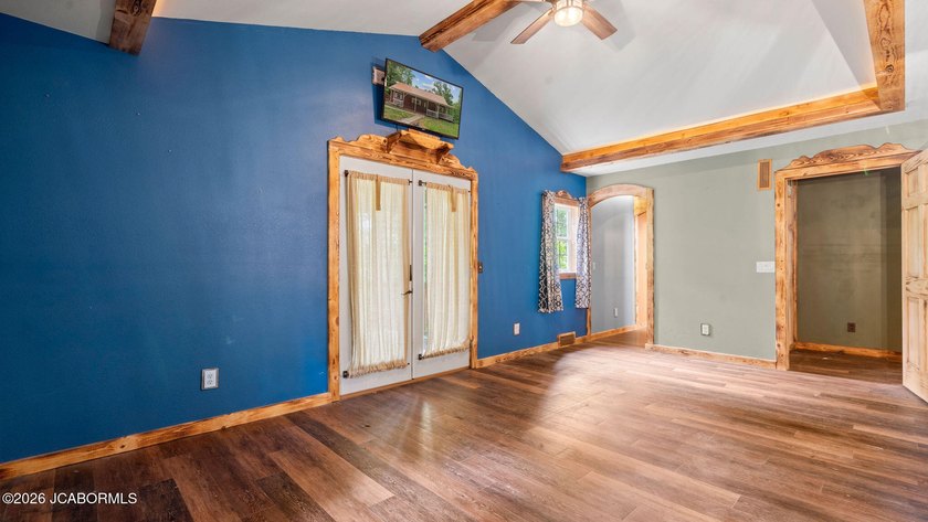 If you're looking for peace, privacy, and room to roam, this - photo 46