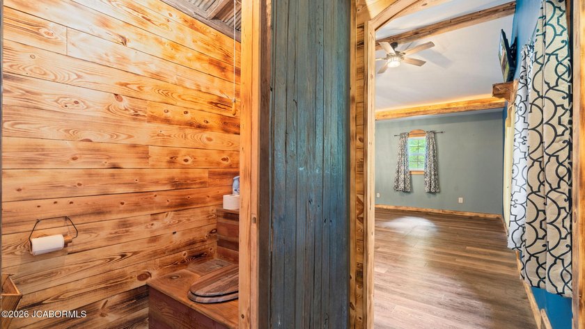 If you're looking for peace, privacy, and room to roam, this - photo 49