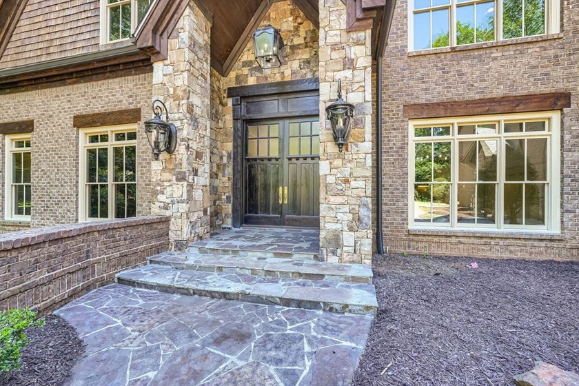 Extraordinary South Lake Lake Lanier estate offering - photo 9