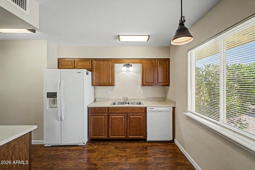 Beautiful 2bd/2bth expanded Woodbury model offering 1,523 square - photo 7