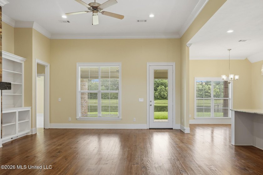 174 Falls Crossing in the highly desirable Falls Crossing - photo 12