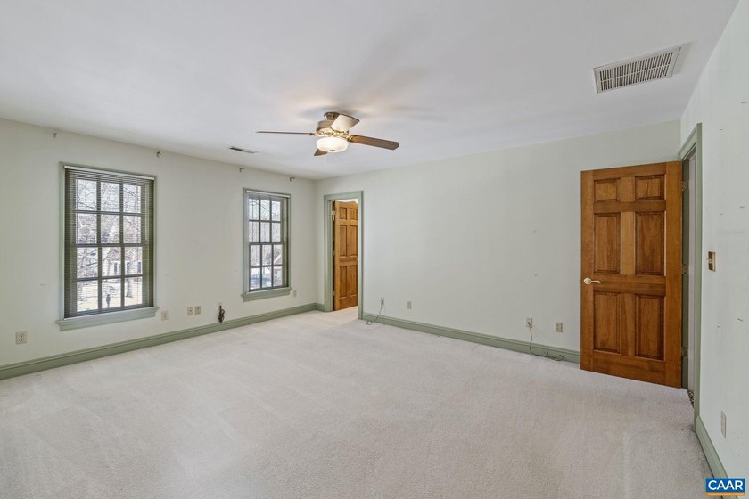 Great location in Glenmore. End of the cul de sac with a - photo 23