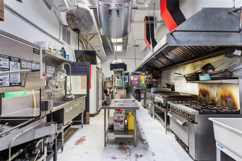 Over $804,000.00 in gross revenue ..... Money maker El Sitio Bar - photo 41