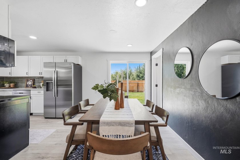 Rare opportunity to own an exceptional Eagle property with no - photo 14