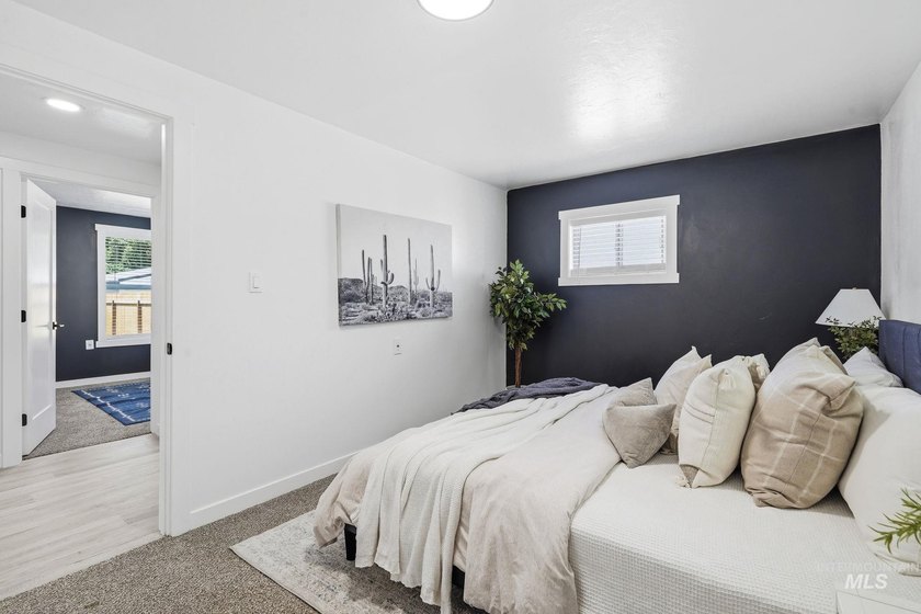 Rare opportunity to own an exceptional Eagle property with no - photo 22