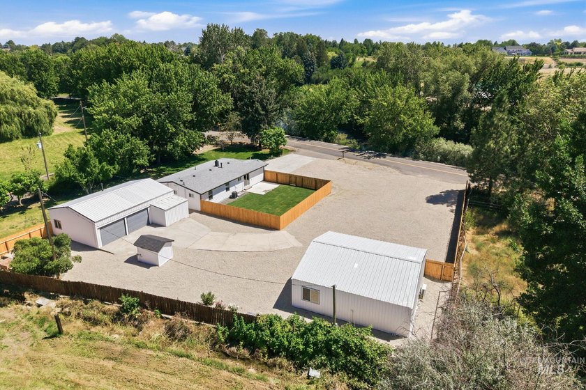 Rare opportunity to own an exceptional Eagle property with no - photo 41