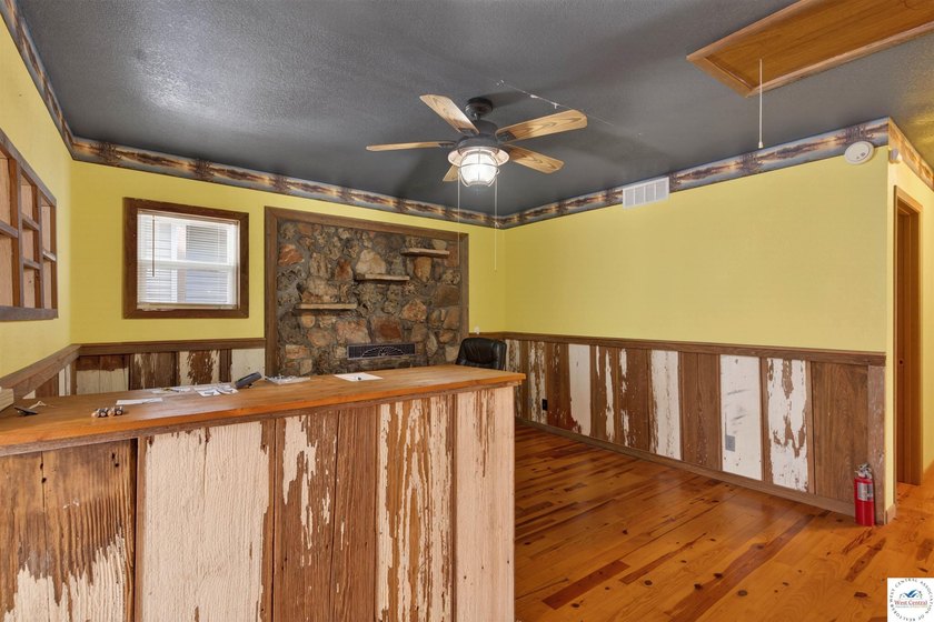 Beautiful lakefront home with breathtaking views of the Lake of - photo 23