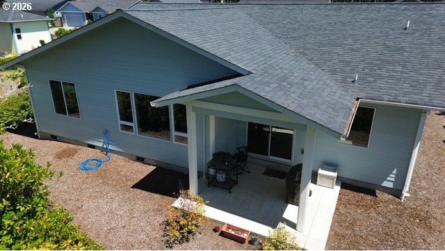 Beautifully maintained *Rogue* floor plan offering 1,765 sq. ft - photo 30