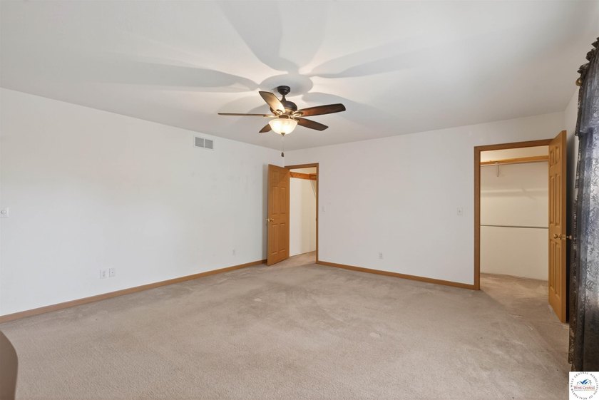 Beautiful lakefront home with breathtaking views of the Lake of - photo 31