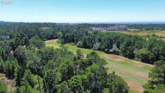 Beautifully maintained *Rogue* floor plan offering 1,765 sq. ft - photo 37