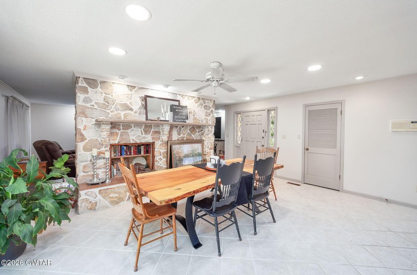 Looking for a family home with room to grow? This is it! Located - photo 11