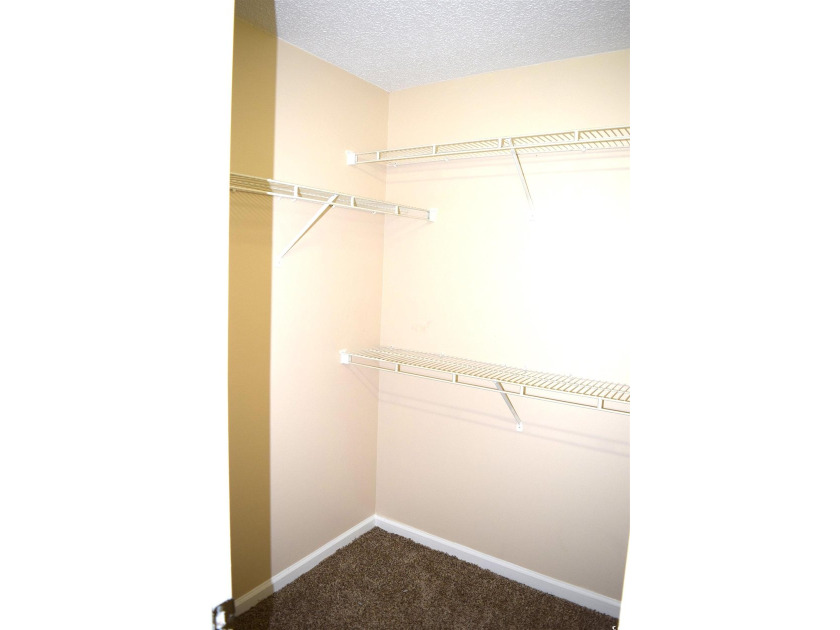 Beautiful upgraded 2 bedroom, 2 bath condo with huge closets and - photo 22