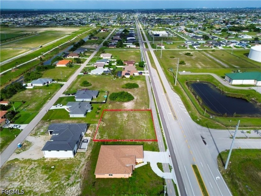 Exceptional opportunity to own an oversized triple lot in the - photo 2