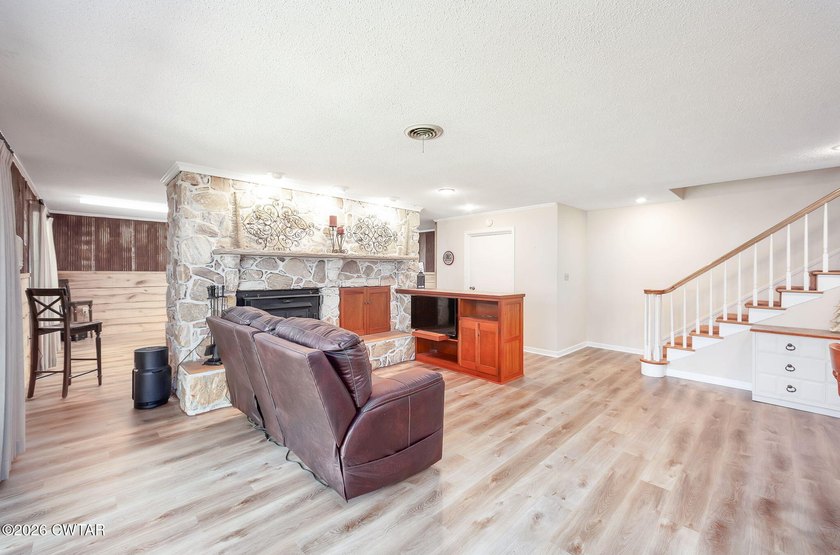 Looking for a family home with room to grow? This is it! Located - photo 26