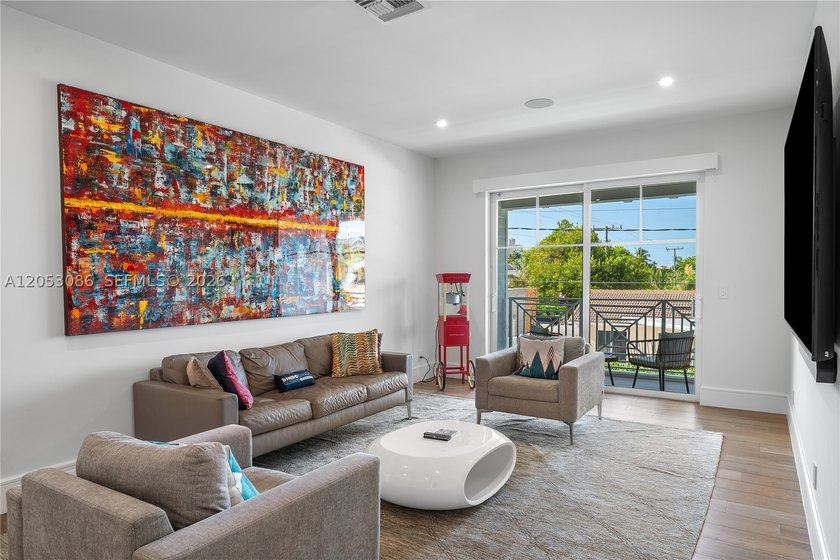 Experience elevated luxury living in this exceptional residence - photo 28