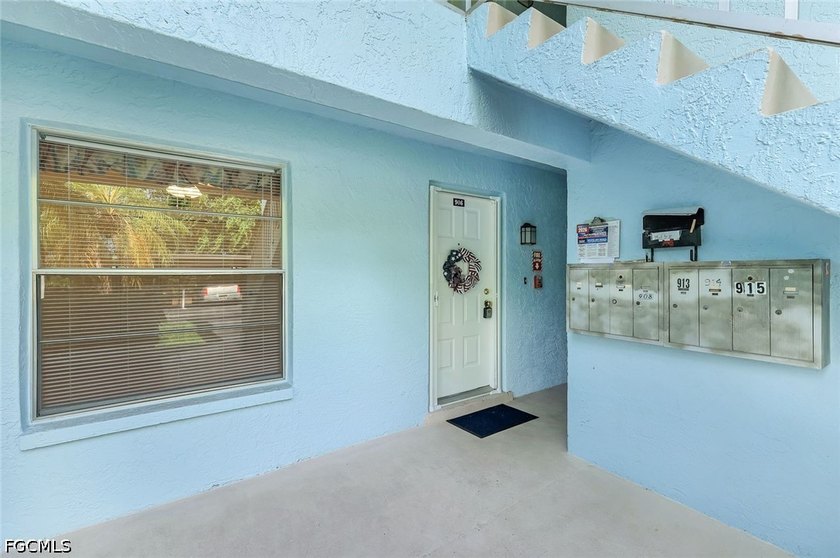 Enjoy affordable, low-maintenance Florida living in this - photo 4