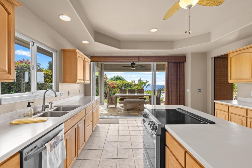 Located in the desirable Kona Vistas community, this - photo 10