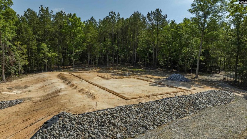 +/-10.74-acre tract offering licensed lake access to Lake Murray - photo 2