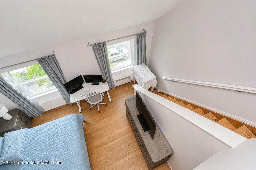 Welcome to 102 Cebra Avenue! This spacious 2-3 bedroom - photo 22