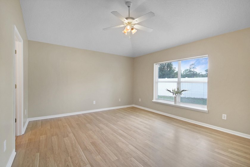 Welcome to 948 Oak Arbor Circle, a beautifully maintained - photo 14