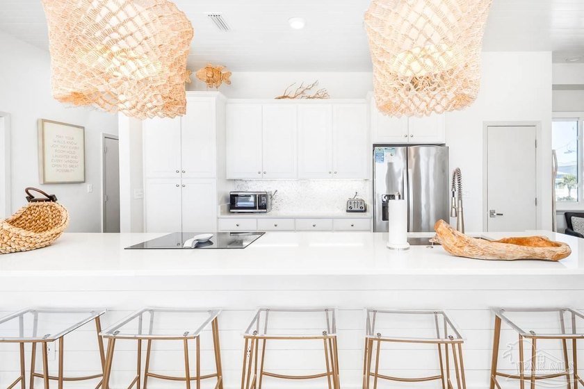 Sand and Light Beach House - Set directly on the sugar-white - photo 18