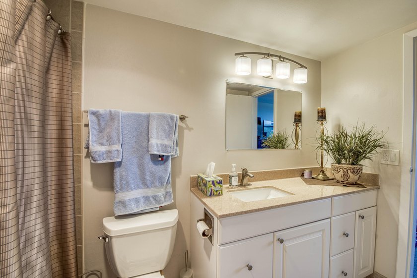 Stunning Intracoastal &amp; Golf Course Views, Priced to Sell! - photo 18