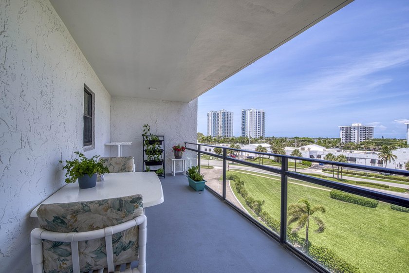 Stunning Intracoastal &amp; Golf Course Views, Priced to Sell! - photo 19