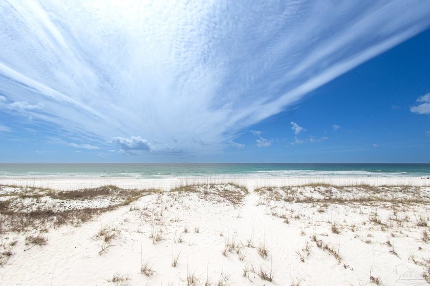 Sand and Light Beach House - Set directly on the sugar-white - photo 20