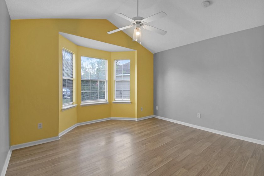 Welcome to 948 Oak Arbor Circle, a beautifully maintained - photo 23