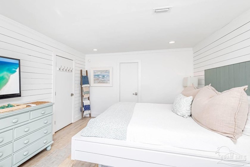 Sand and Light Beach House - Set directly on the sugar-white - photo 40