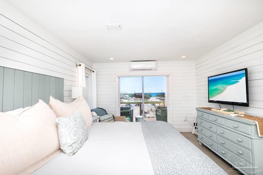 Sand and Light Beach House - Set directly on the sugar-white - photo 41