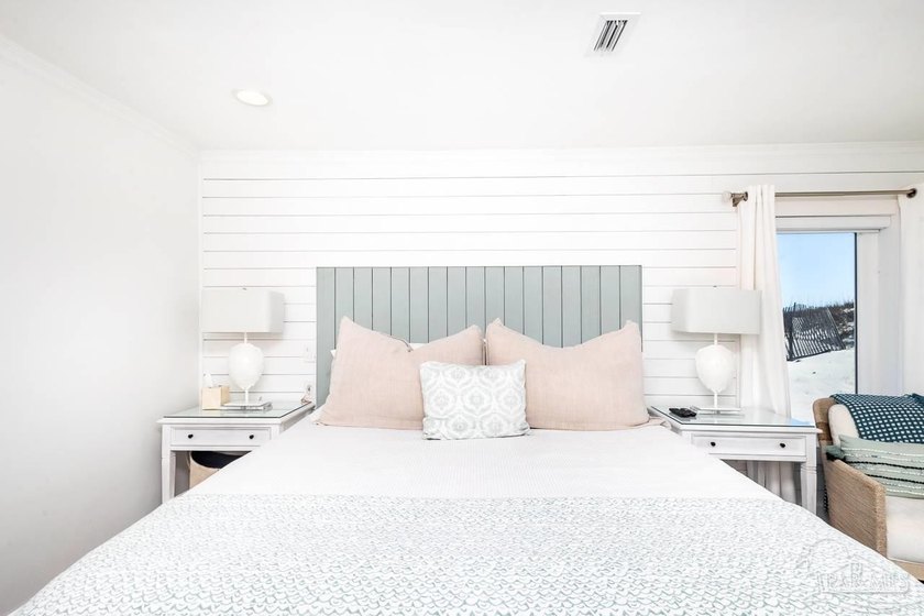 Sand and Light Beach House - Set directly on the sugar-white - photo 42