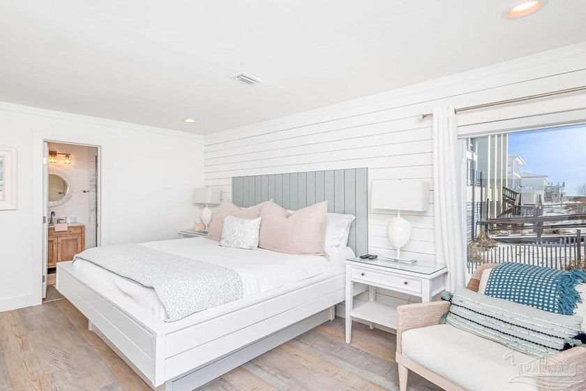 Sand and Light Beach House - Set directly on the sugar-white - photo 43