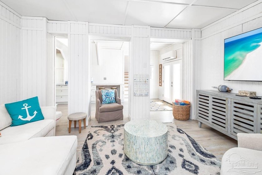 Sand and Light Beach House - Set directly on the sugar-white - photo 46