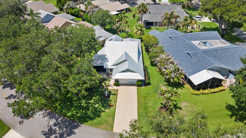 Beautifully and completely updated, this one-of-a-kind home - photo 29