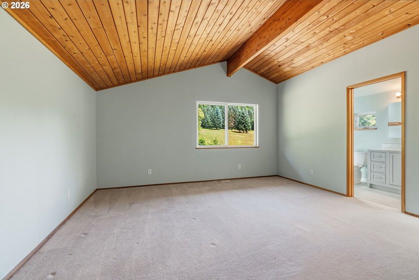 Enjoy the beauty of the Pacific Northwest in this custom-built 4 - photo 18