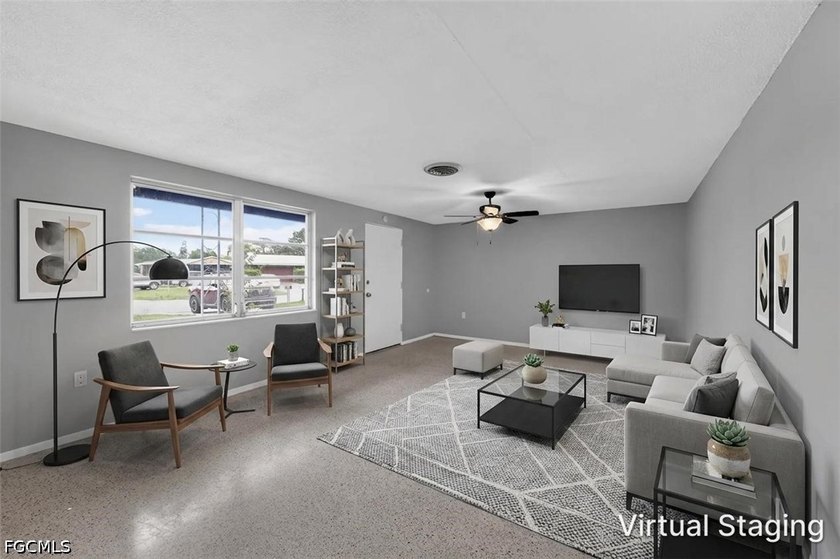 Welcome to this classic Sarasota pool home in the desirable - photo 8